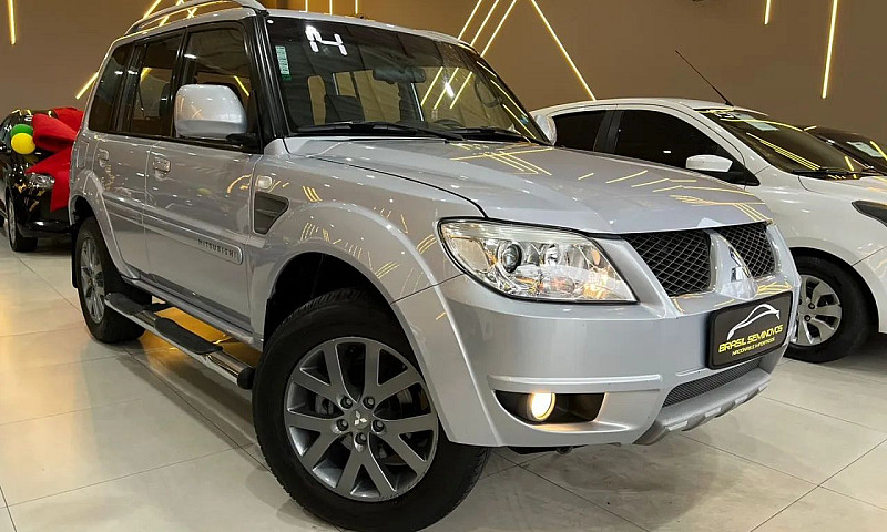 Mitsubishi Pajero Tr...