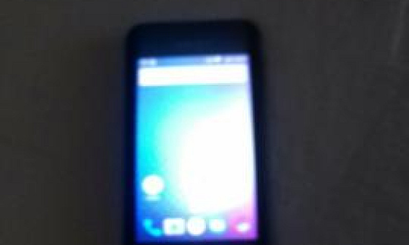 Celular Blu Semi Nov...