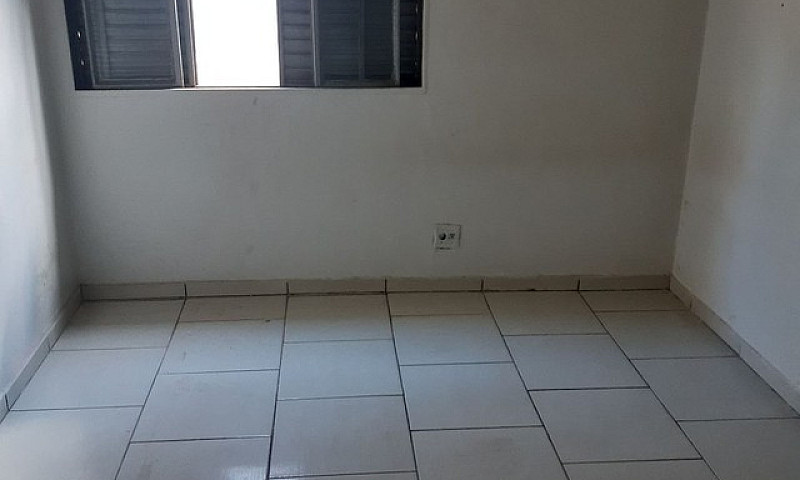 Alugo Casa De  *Fund...
