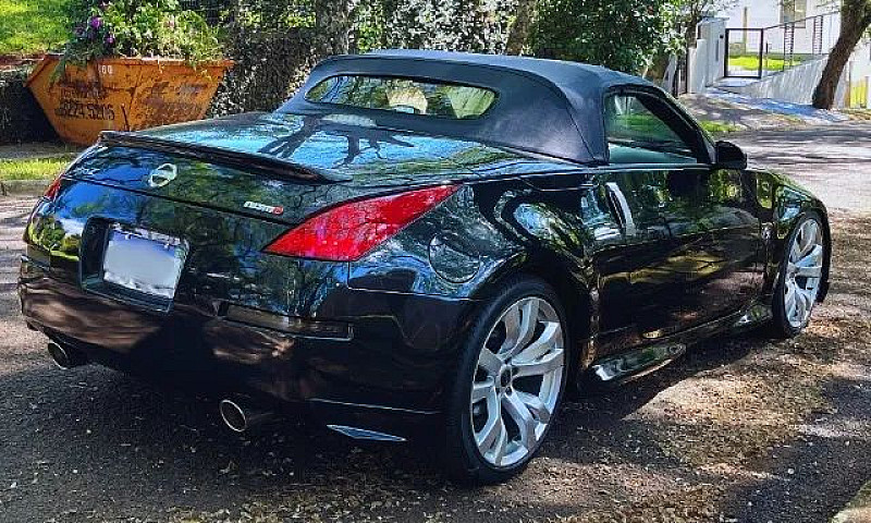 Nissan 350Z Roadster...