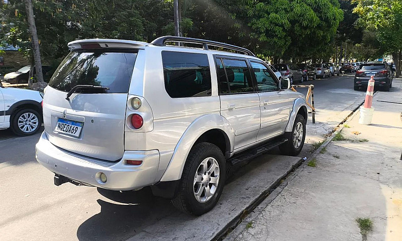Pajero Sport 4X4 Die...
