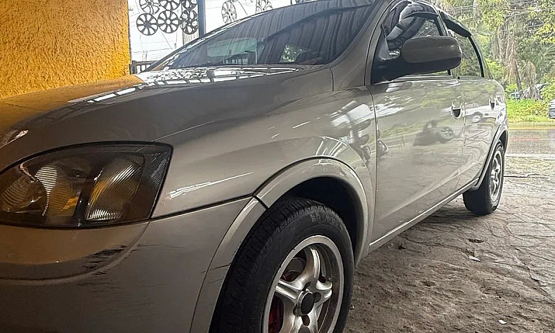 Chevrolet Corsa Seda...
