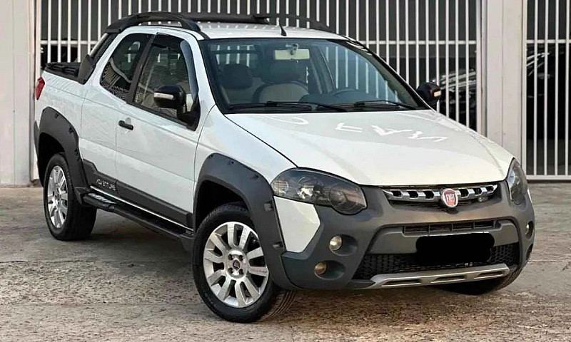 Fiat Strada Working ...