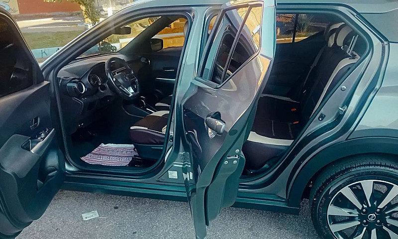 Nissan Kicks Sense 1...