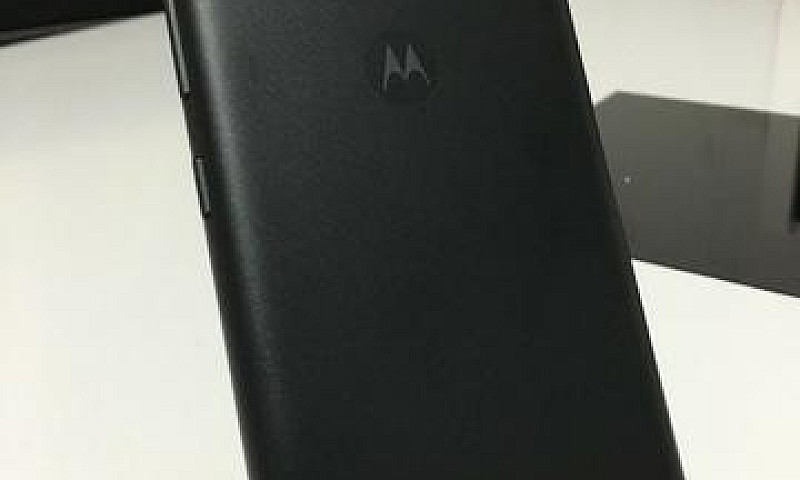 Celulares Moto C Nov...