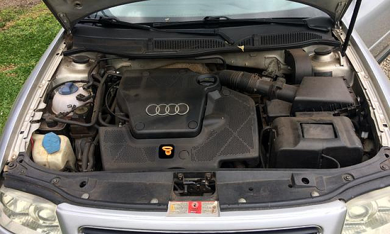 Audi A3 1.6...