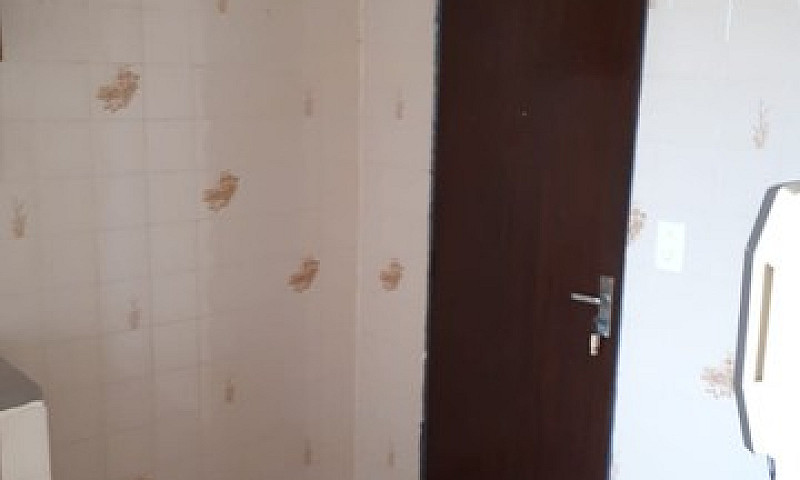 Aluga-Se Apto Condom...