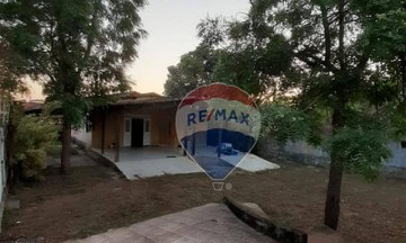 Casa À Venda/Locação...