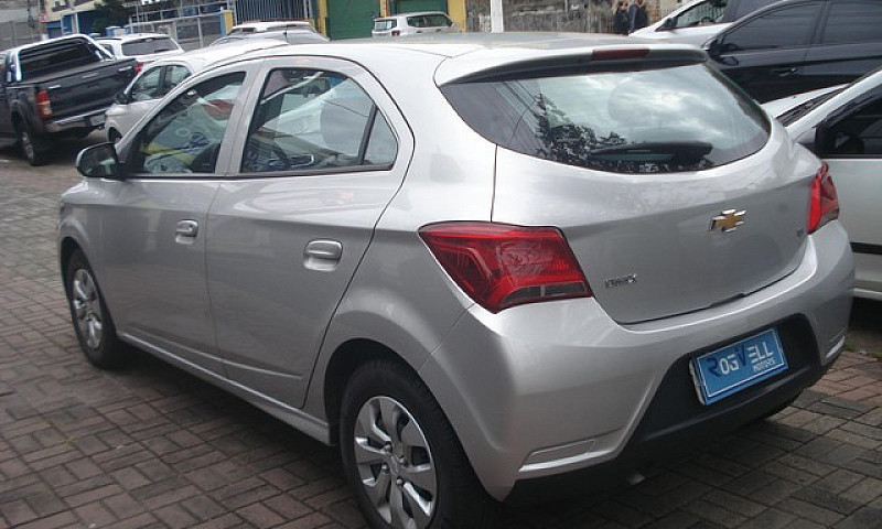 Chevrolet Onix Hatch...