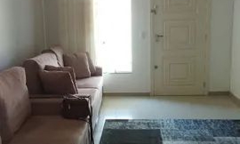 Linda Casa Três Quar...