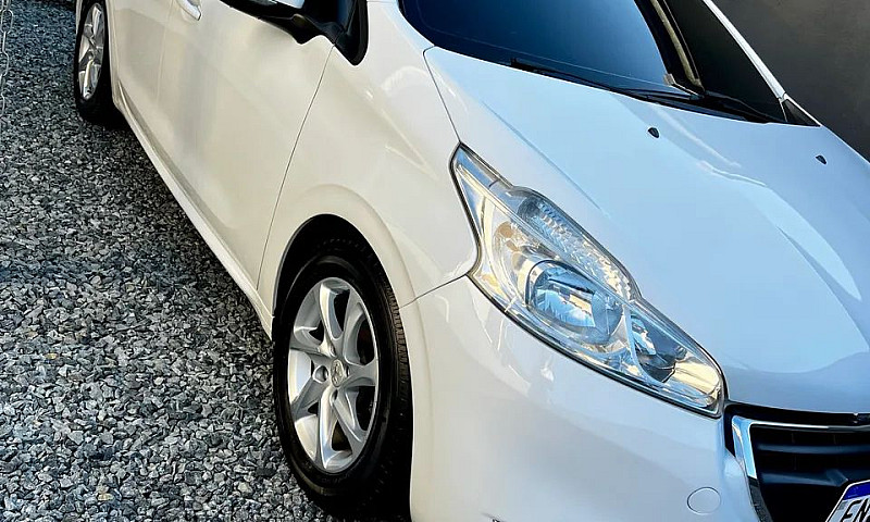 Peugeot 208 Allure 1...