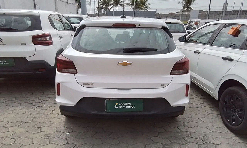 Chevrolet Onix Hatch...