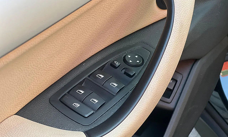 Bmw X1 Sdrive...
