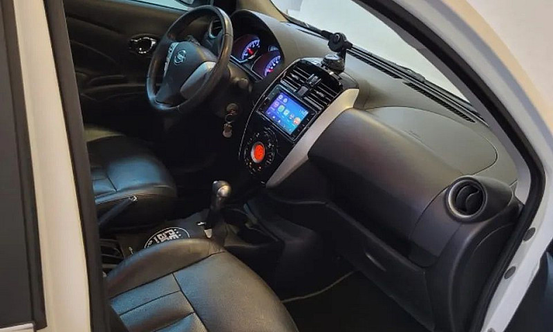 Nissan Versa Unique ...