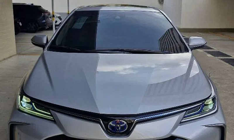 Toyota Corolla Altis...