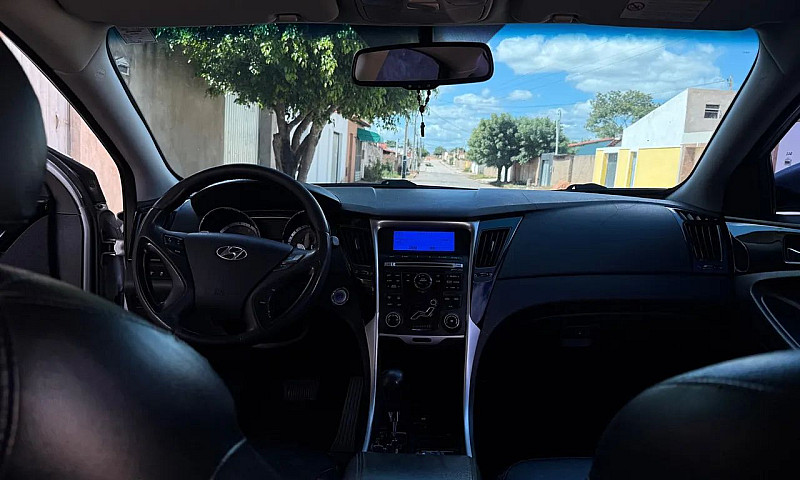 Hyundai Sonata 2.4 -...