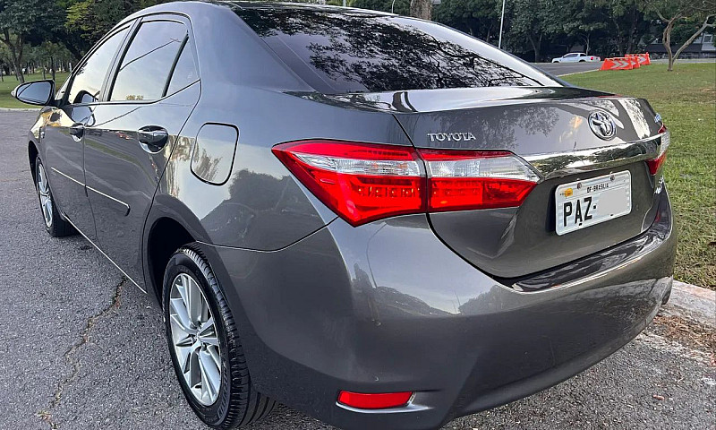Toyota Corolla Xei 2...