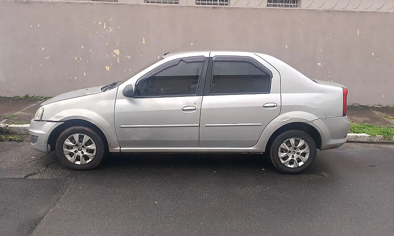 Renault Logan Expres...