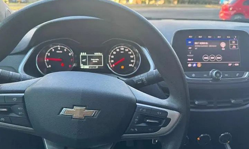 Chevrolet Onix Hatch...