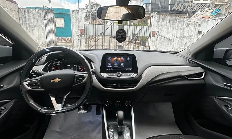 Chevrolet Onix Plus ...