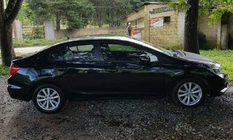 Honda Civic 1.8 2012...