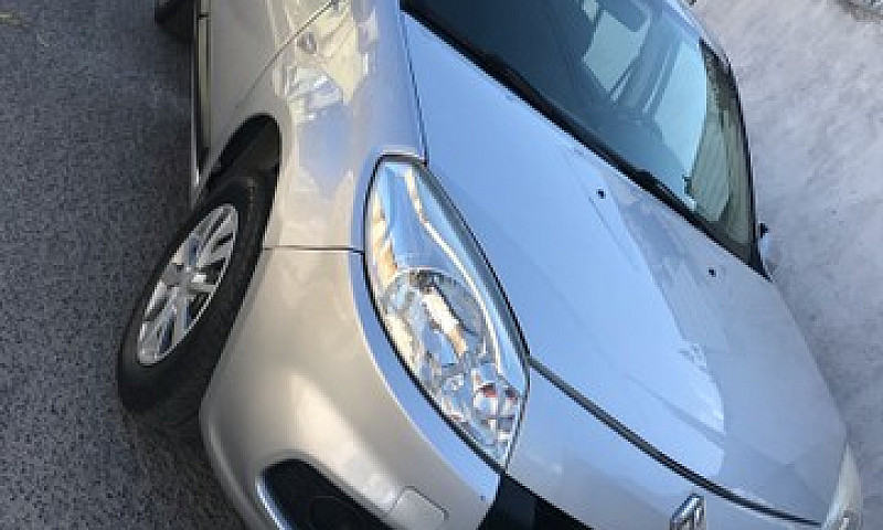 Vendo Sandero 1.0 11...
