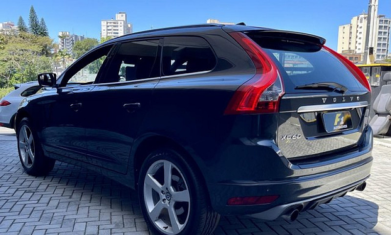 Xc 60 T-5 R-Design 2...