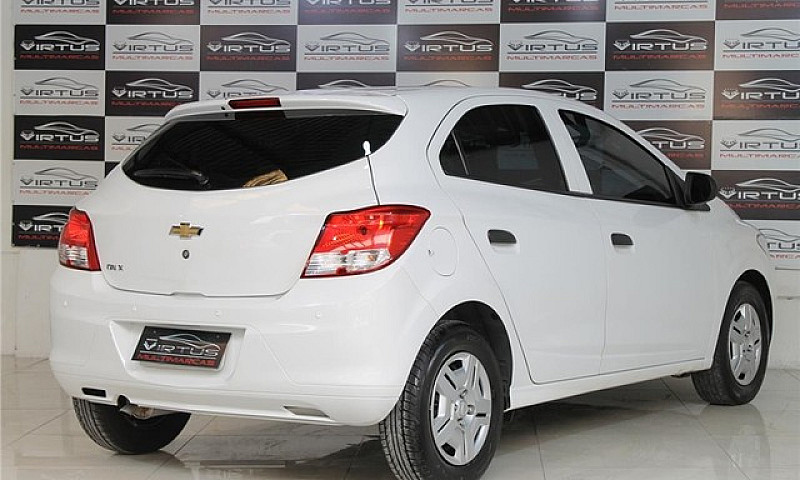 Chevrolet Onix 2018 ...