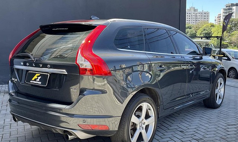Xc 60 T-5 R-Design 2...