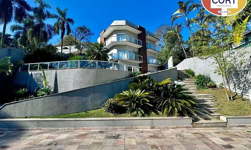 Casa De Condomínio P...