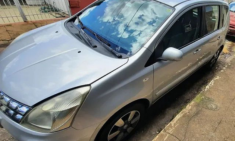 Nissan Livina, Autom...