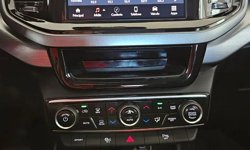 Fiat Toro Freedom 1....