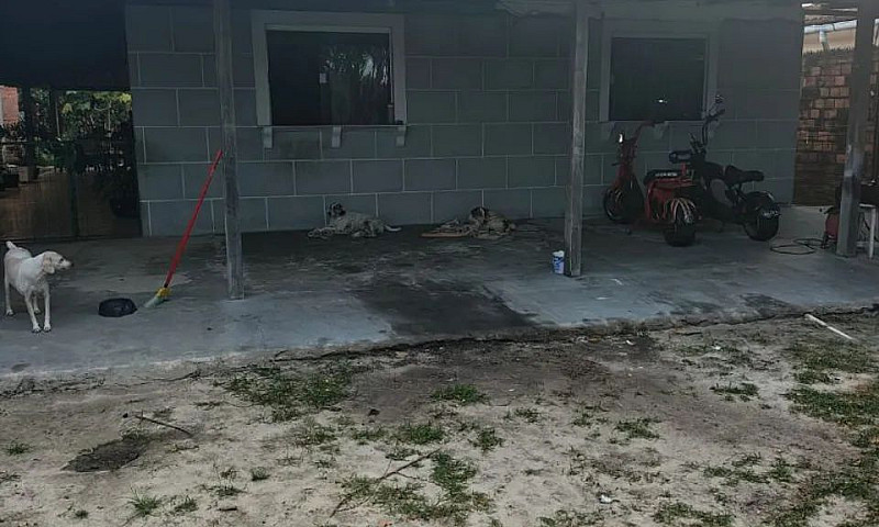 Vende-Se Linda Casa ...
