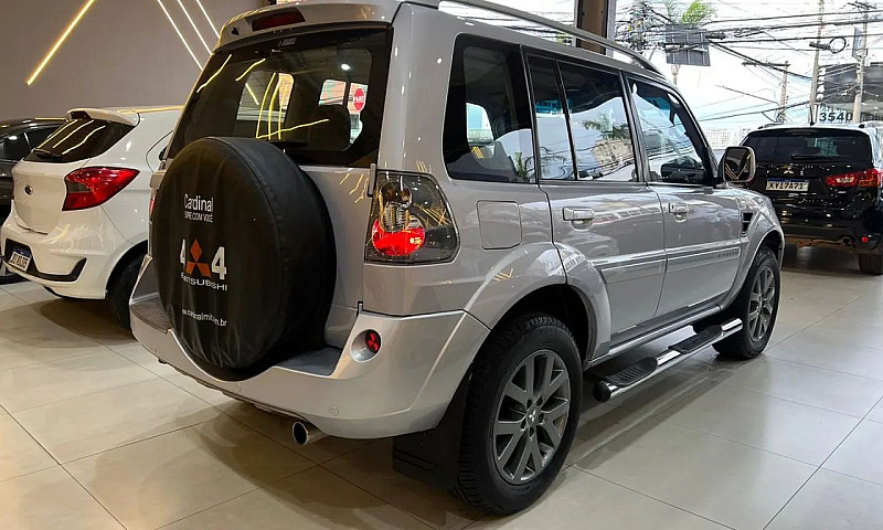 Mitsubishi Pajero Tr...