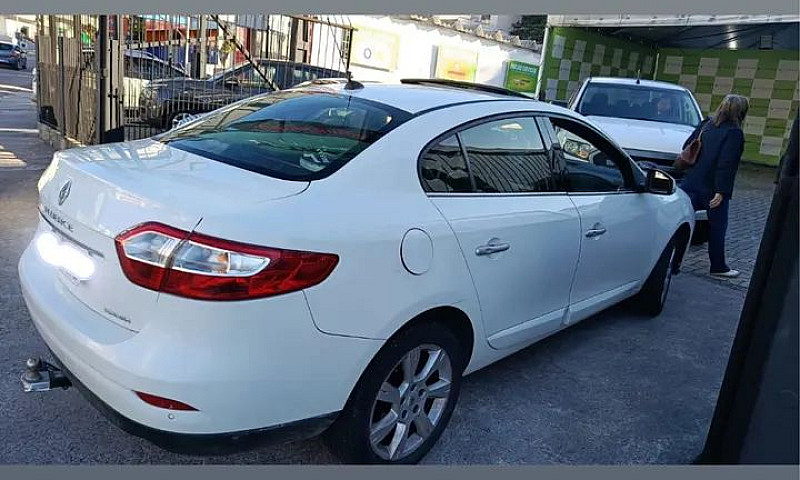 Renault Fluence Seda...
