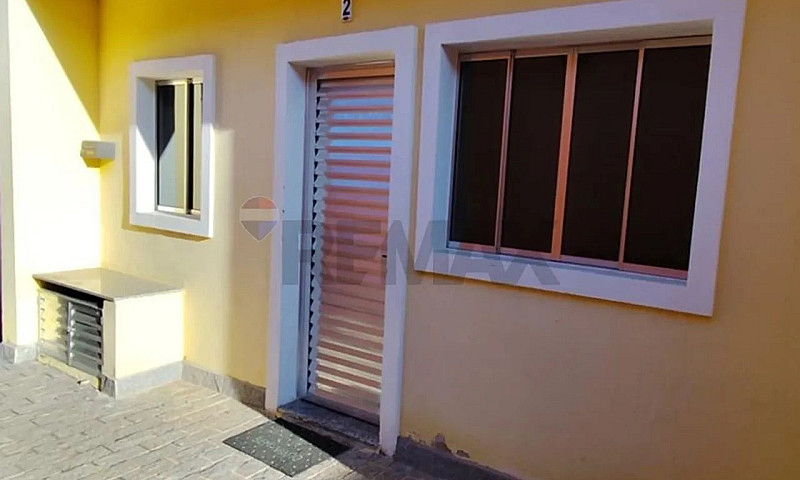 Casa Em Condomínio F...