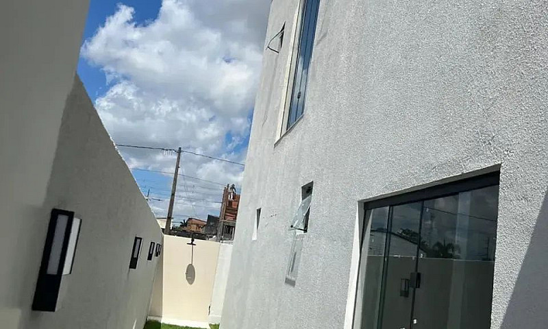 Alugo Casa Com 03 Su...