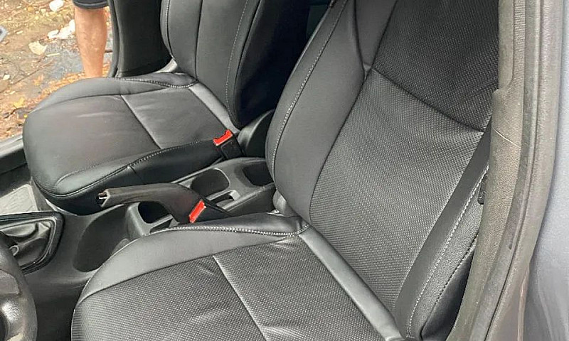 Chevrolet Onix Hatch...