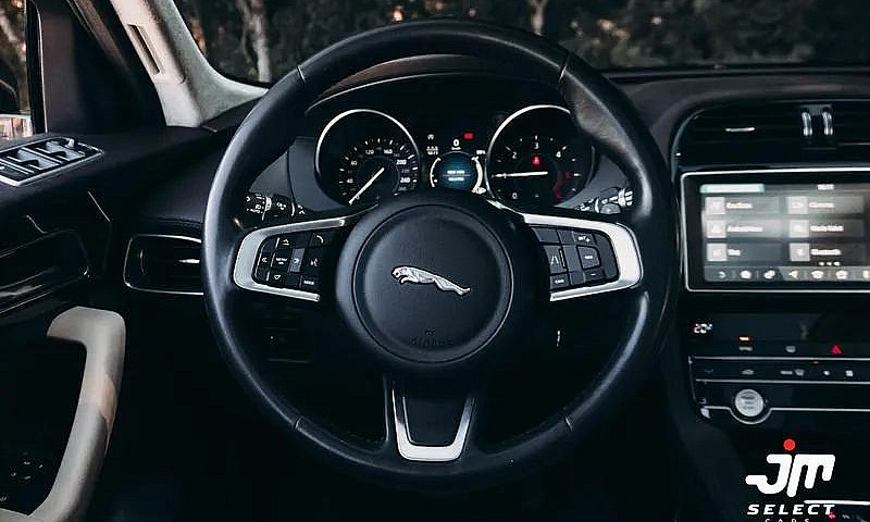 Jaguar F-Pace 2.0 Pr...