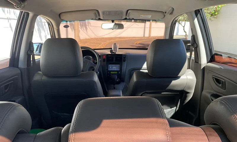Hyundai Tucson 2.0 1...