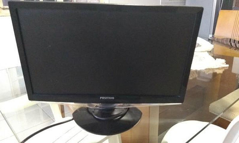 Monitor 100,00 Reais...