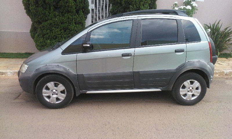 Fiat Idea Adventure ...