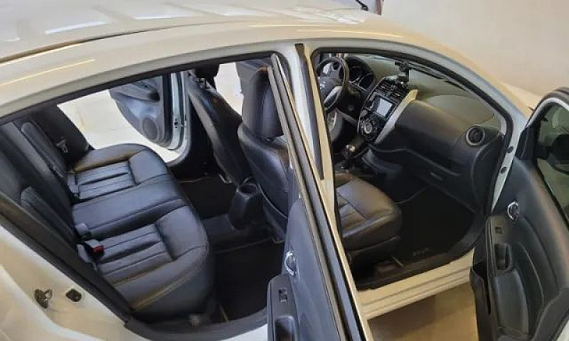 Nissan Versa Unique ...