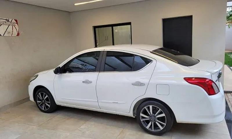 Nissan Versa Unique ...