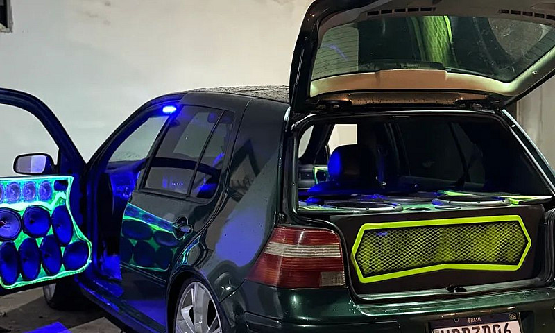 Volkswagen Golf 1.6 ...