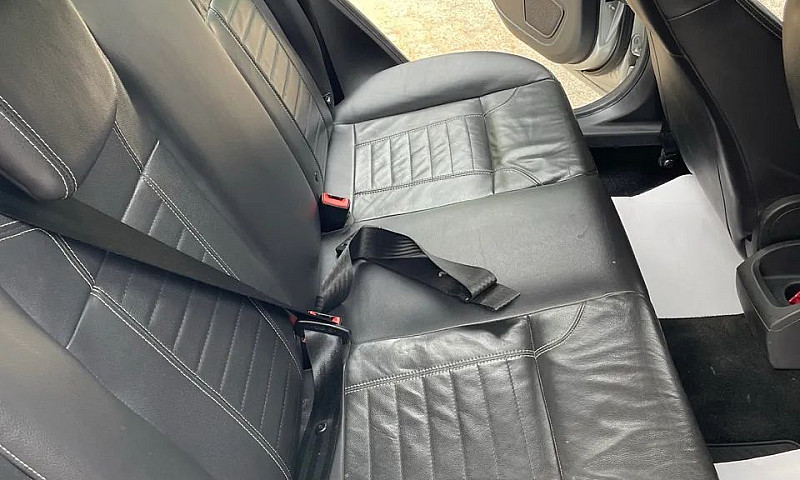 Ford Fiesta Tit./Tit...