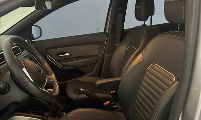 Renault Duster Iconi...