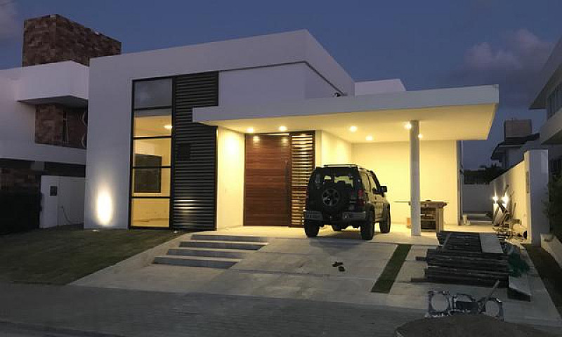 Casa Recém Construíd...