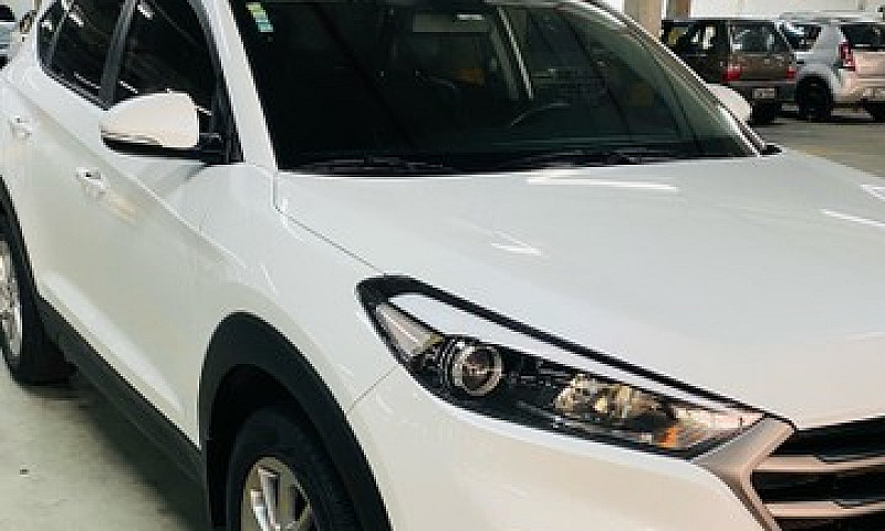 Hyundai/Tucson Turbo...