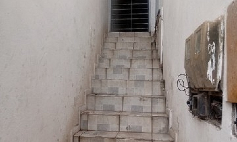 Aluga-Se Apt. 1 Anda...